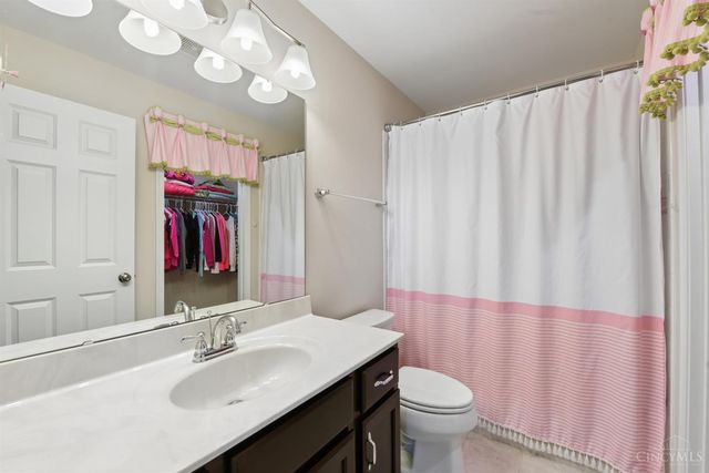9346 Gardenside Lane, Loveland, OH 45140