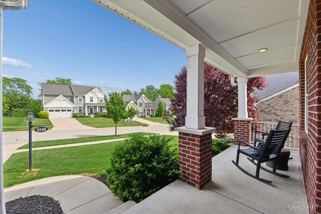 9346 Gardenside Lane, Loveland, OH 45140