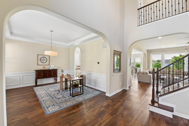 9346 Gardenside Lane, Loveland, OH 45140