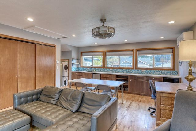 3310 W 7th Ave, Spokane, WA 99224