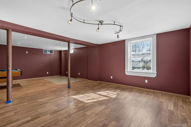 8 Cardinal Court, Tuxedo Park, NY 10987