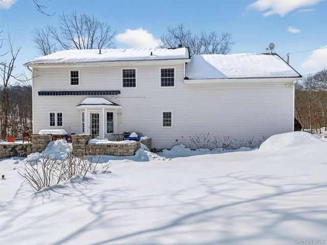 8 Cardinal Court, Tuxedo Park, NY 10987