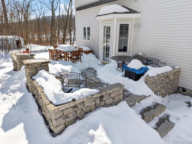 8 Cardinal Court, Tuxedo Park, NY 10987