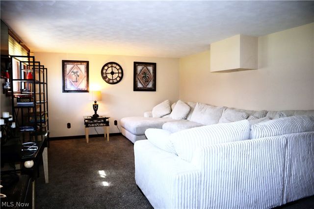 5580 Charleston Road, Newton Falls, OH 44444