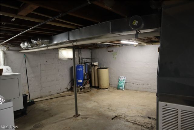 5580 Charleston Road, Newton Falls, OH 44444