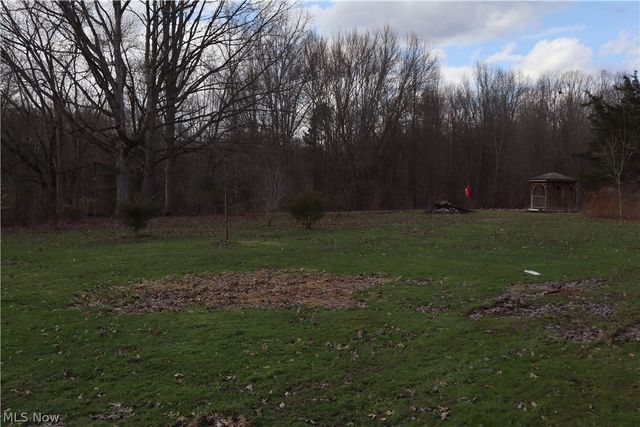 5580 Charleston Road, Newton Falls, OH 44444