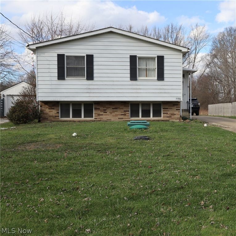 5580 Charleston Road, Newton Falls, OH 44444