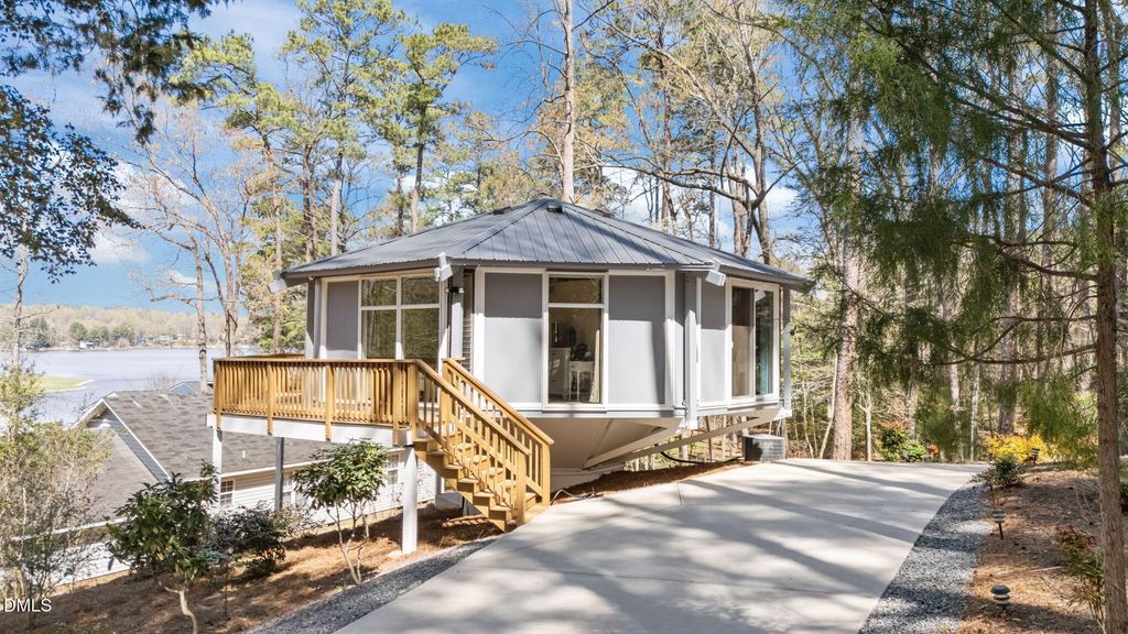 819 & 818 Hilltop Circle, Sanford, NC 27332