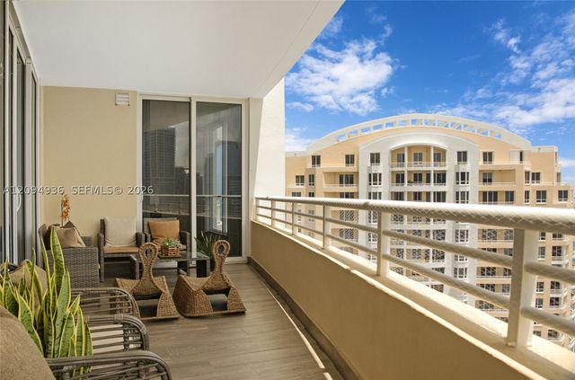 848 Brickell Key Dr 3905, Miami, FL 33131