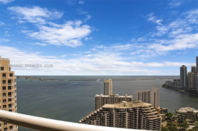 848 Brickell Key Dr 3905, Miami, FL 33131