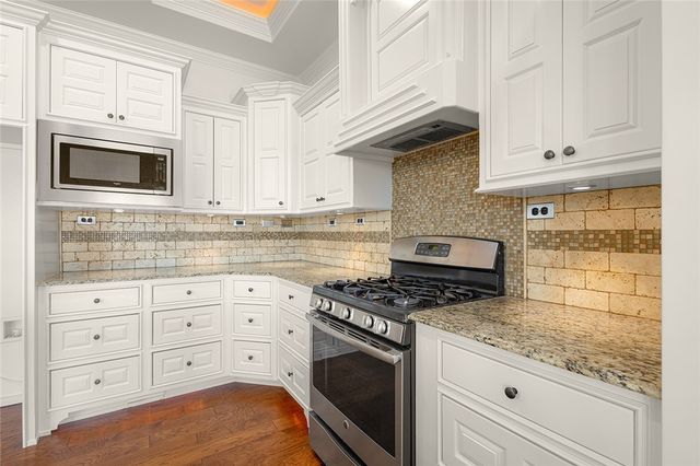 2703 SW Brancliff Road, Bentonville, AR 72713