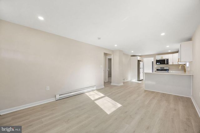 2109 FERNCROFT AVE, Upper Chichester, PA 19061