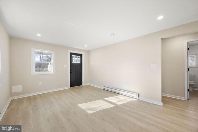 2109 FERNCROFT AVE, Upper Chichester, PA 19061