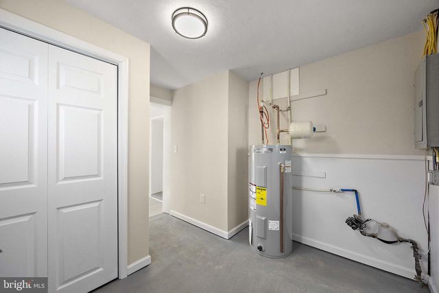 2109 FERNCROFT AVE, Upper Chichester, PA 19061