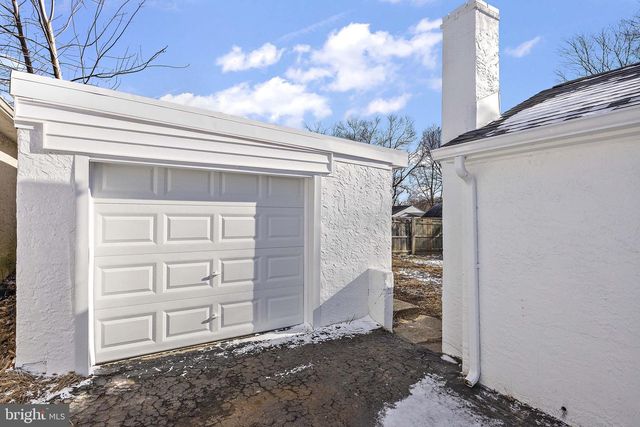 2109 FERNCROFT AVE, Upper Chichester, PA 19061