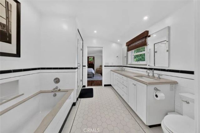 1163 Geneva Street, Glendale, CA 91207
