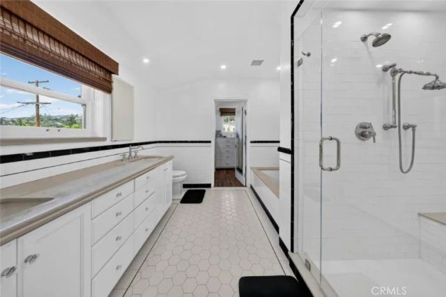 1163 Geneva Street, Glendale, CA 91207