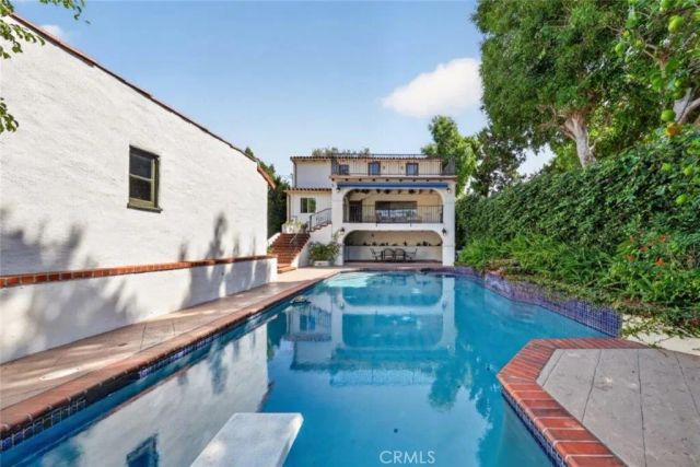 1163 Geneva Street, Glendale, CA 91207