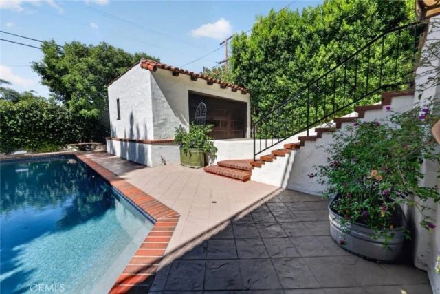1163 Geneva Street, Glendale, CA 91207