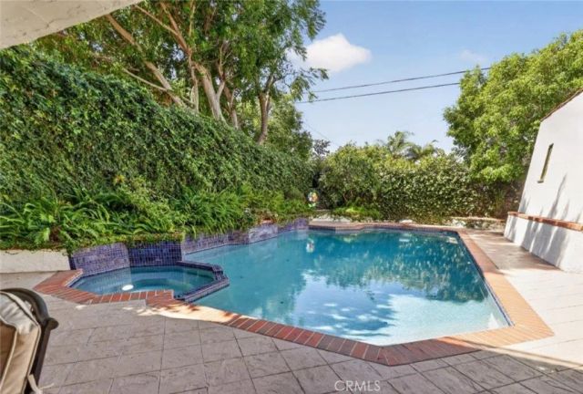 1163 Geneva Street, Glendale, CA 91207