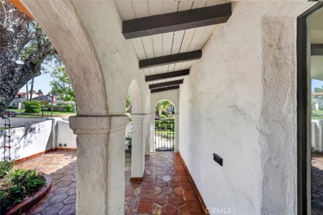 1163 Geneva Street, Glendale, CA 91207