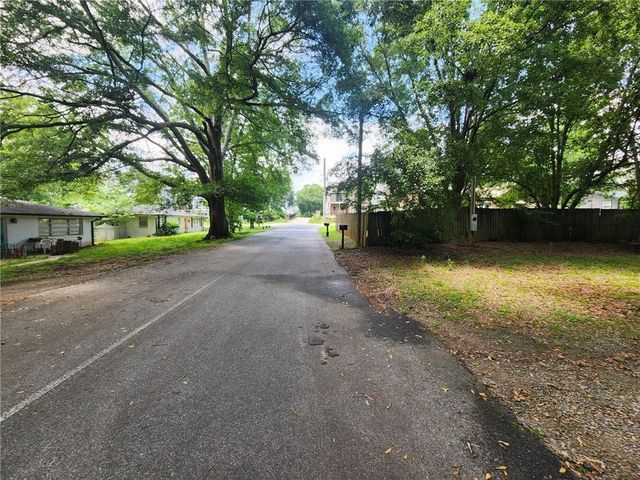 5308is Tanner Street, Flowery Branch, GA 30542