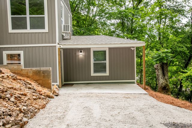 2317 Ridge Crest Drive 1, Chattanooga, TN 37406