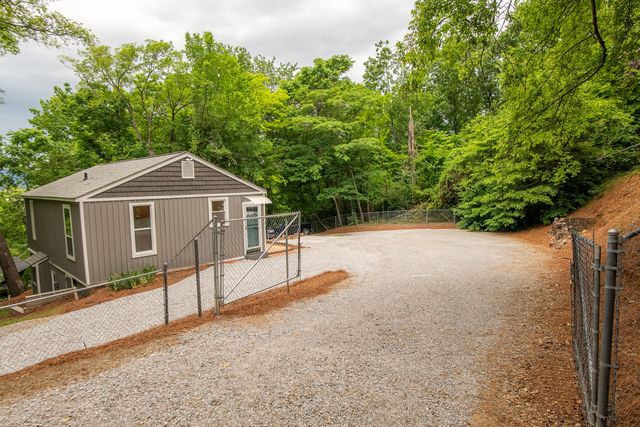2317 Ridge Crest Drive 1, Chattanooga, TN 37406