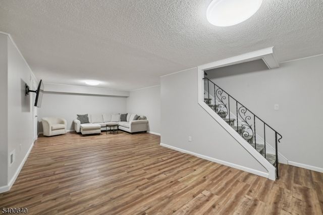 5 Dorado Dr E, Morristown Town, NJ 07960