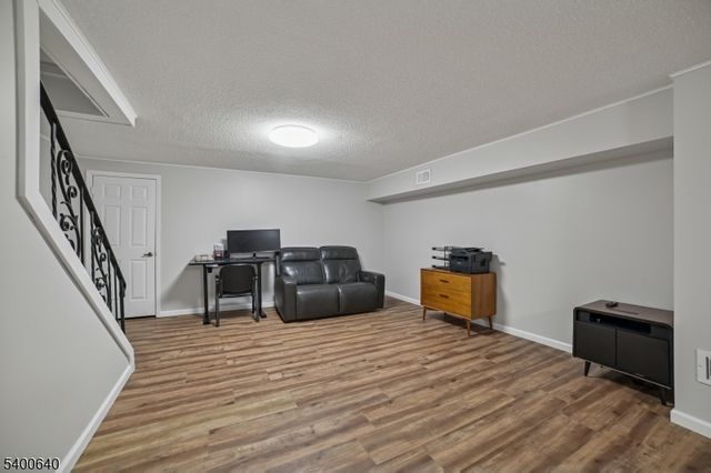 5 Dorado Dr E, Morristown Town, NJ 07960