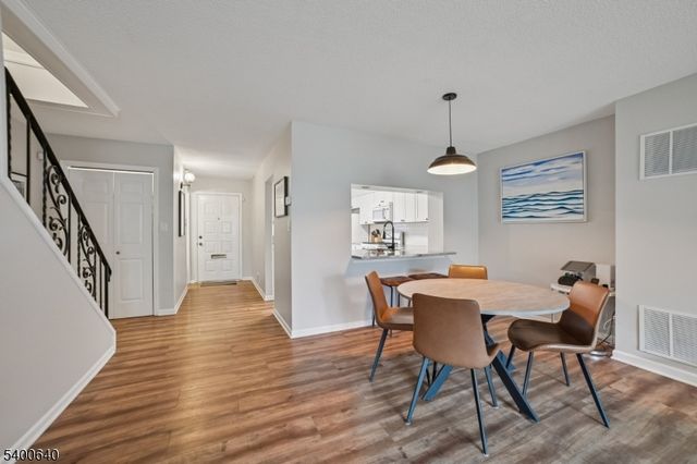 5 Dorado Dr E, Morristown Town, NJ 07960