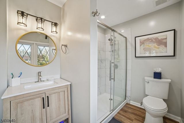 5 Dorado Dr E, Morristown Town, NJ 07960