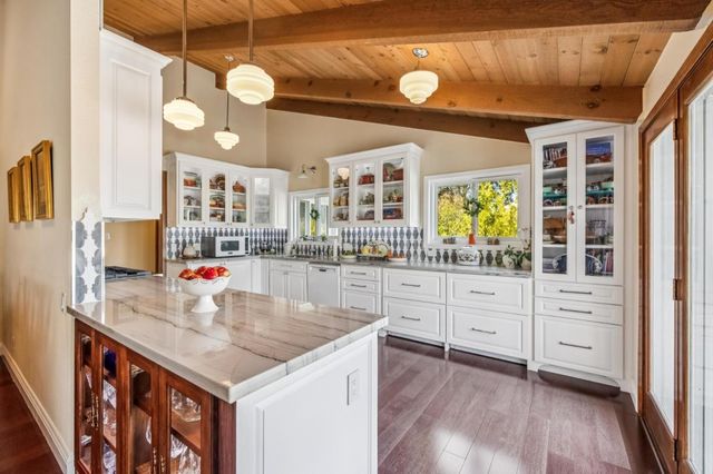 22215 Quinterno Court, Cupertino, CA 95014