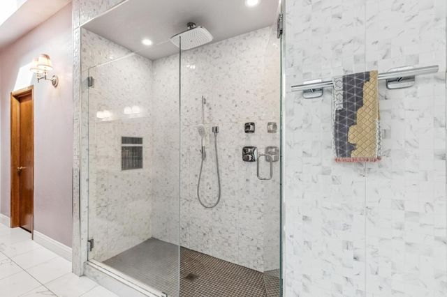 22215 Quinterno Court, Cupertino, CA 95014