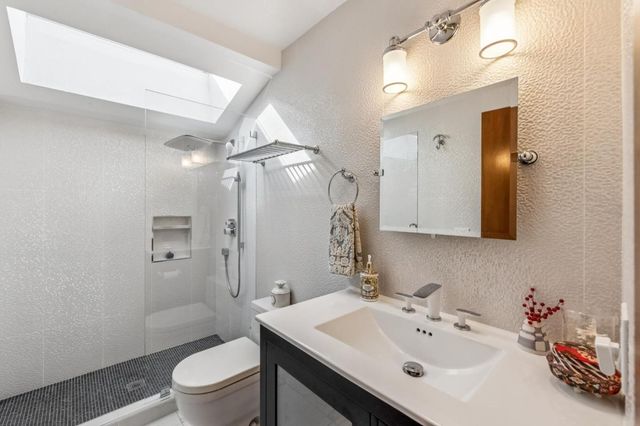 22215 Quinterno Court, Cupertino, CA 95014