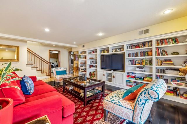 22215 Quinterno Court, Cupertino, CA 95014