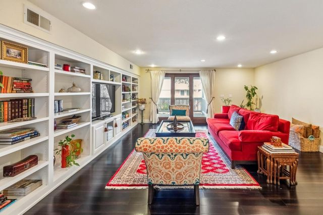 22215 Quinterno Court, Cupertino, CA 95014