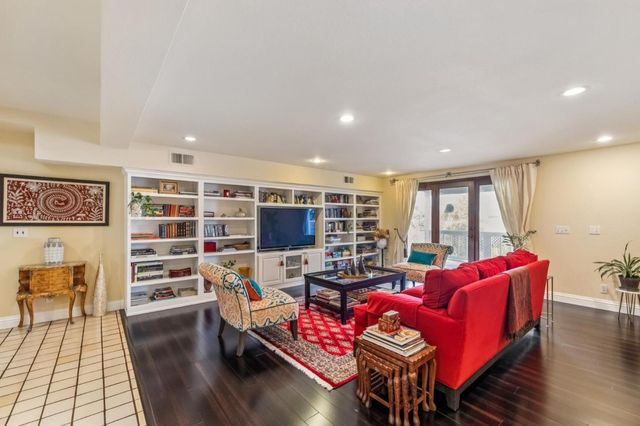 22215 Quinterno Court, Cupertino, CA 95014
