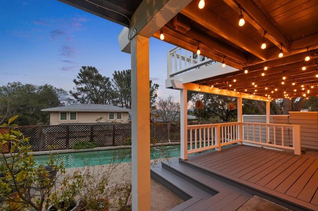 22215 Quinterno Court, Cupertino, CA 95014