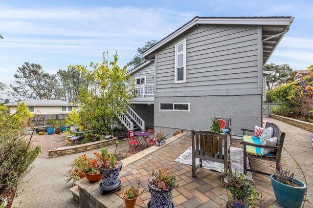 22215 Quinterno Court, Cupertino, CA 95014
