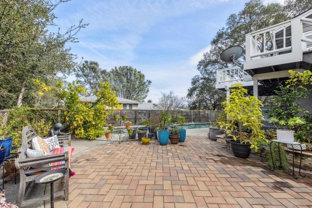 22215 Quinterno Court, Cupertino, CA 95014