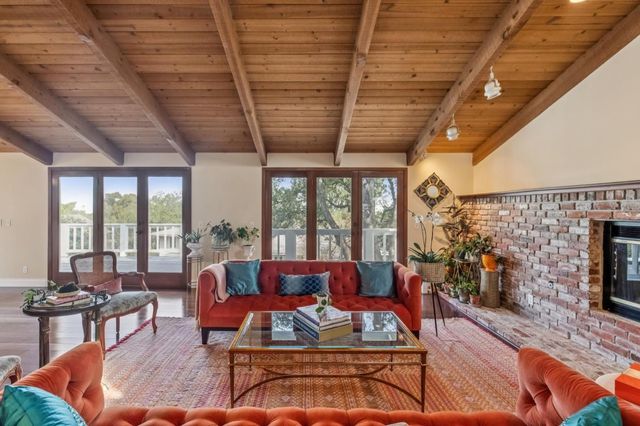 22215 Quinterno Court, Cupertino, CA 95014