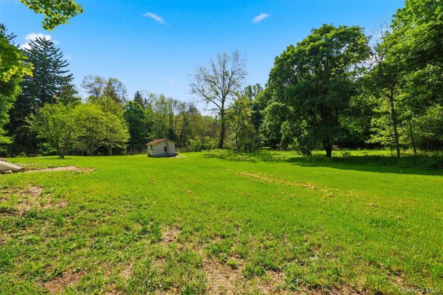261 Sawdust Avenue, Cottekill, NY 12419