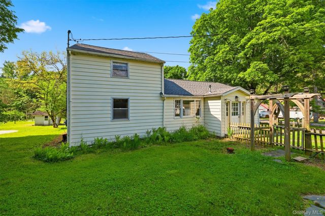 261 Sawdust Avenue, Cottekill, NY 12419