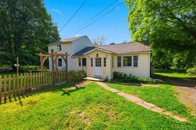 261 Sawdust Avenue, Cottekill, NY 12419