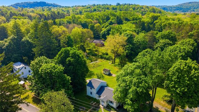 261 Sawdust Avenue, Cottekill, NY 12419