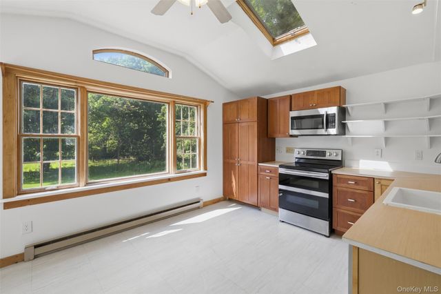 261 Sawdust Avenue, Cottekill, NY 12419