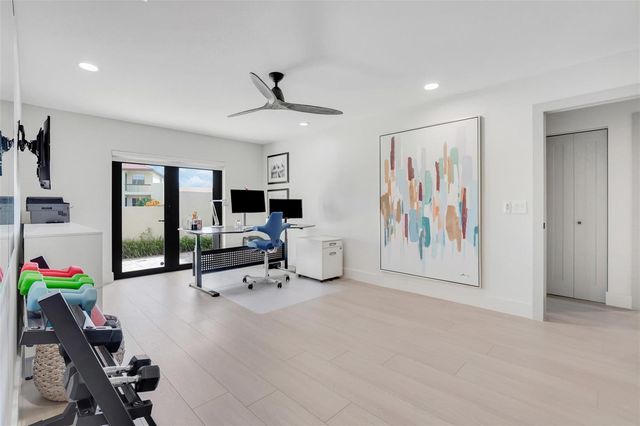 8569 Casa Del Lago, Boca Raton, FL 33433