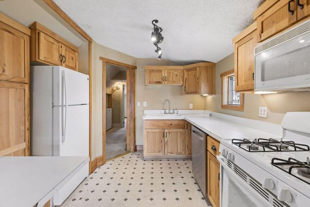 965 E Fremont Avenue, Saint Paul, MN 55106