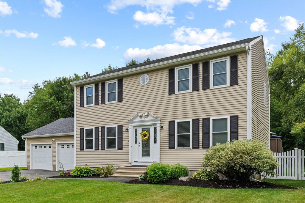 6 Brant Drive, Merrimack, NH 03054